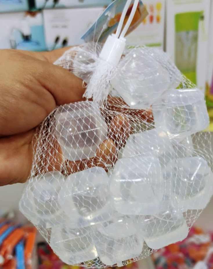 Cubitos de hielo reutilizables para botellas