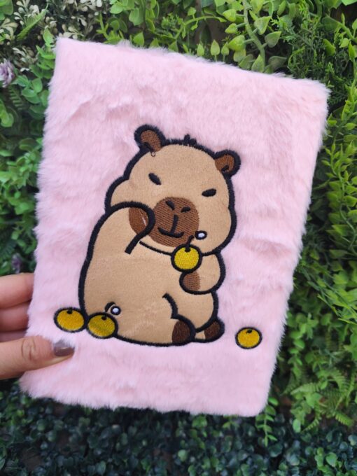 Cuaderno Peluche Capybara
