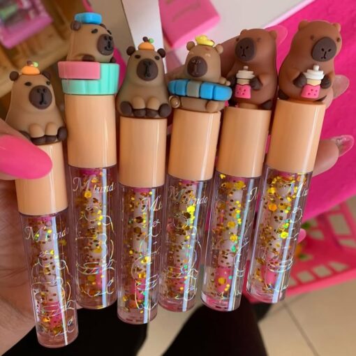 Labial Capybara con BRILLO