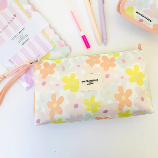 Necessaire Muakis Cute