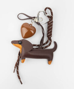 LLavero Charm Perrito Salchicha + Corazon