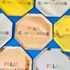 Platos metalizados - Feliz cumple