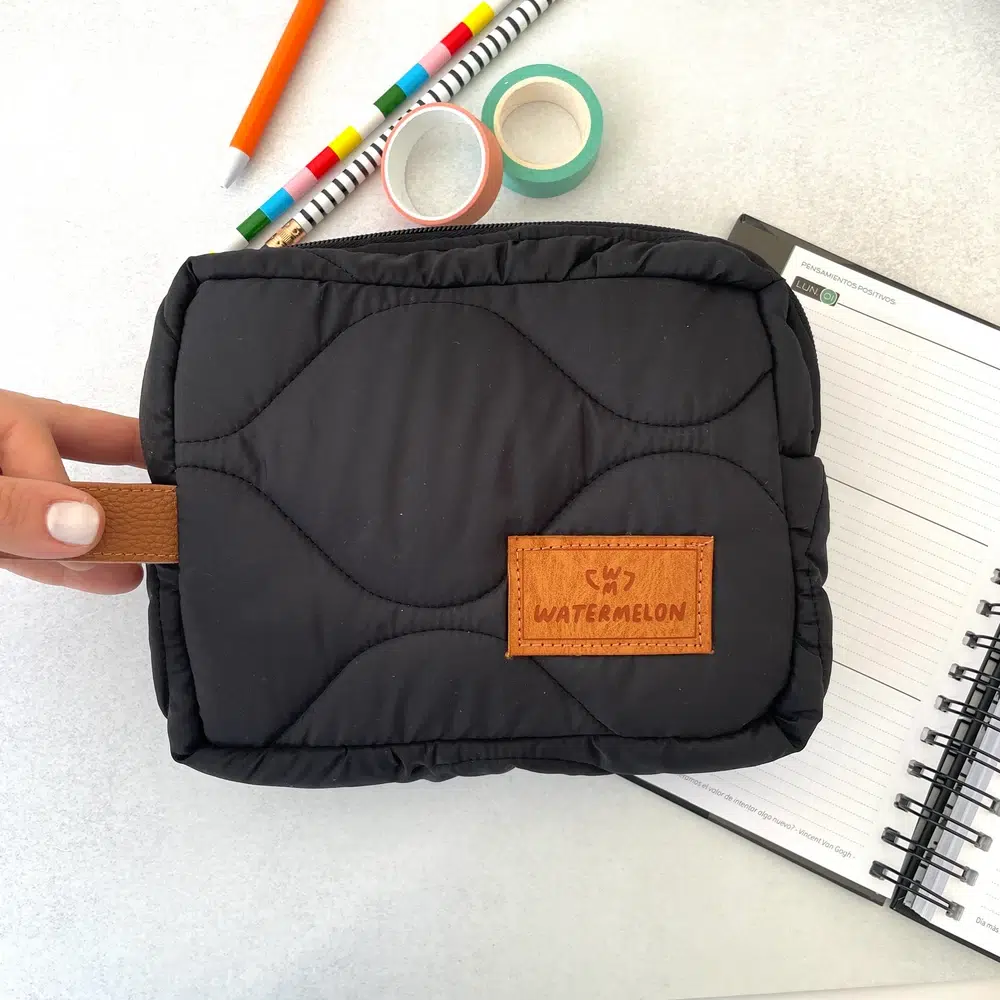 Necessaire Matelasse Ondas - Imagen 5