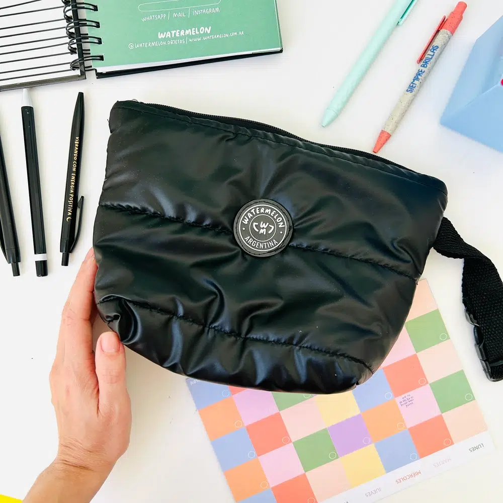 Necessaire Irregular - Negro Brilloso