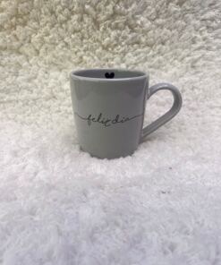 Alternative view of Taza Bigger - Dia De La Madre