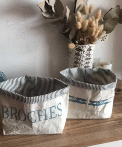 Alternative view of Contenedor Broches