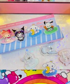 Broches Escolares Sanrio 4 PCS