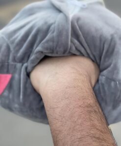 Alternative view of Almohadon Gato con Manta