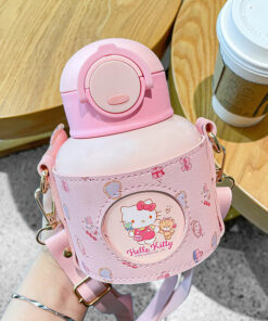 Alternative view of Botellon Sanrio c/ correa - 520 cc