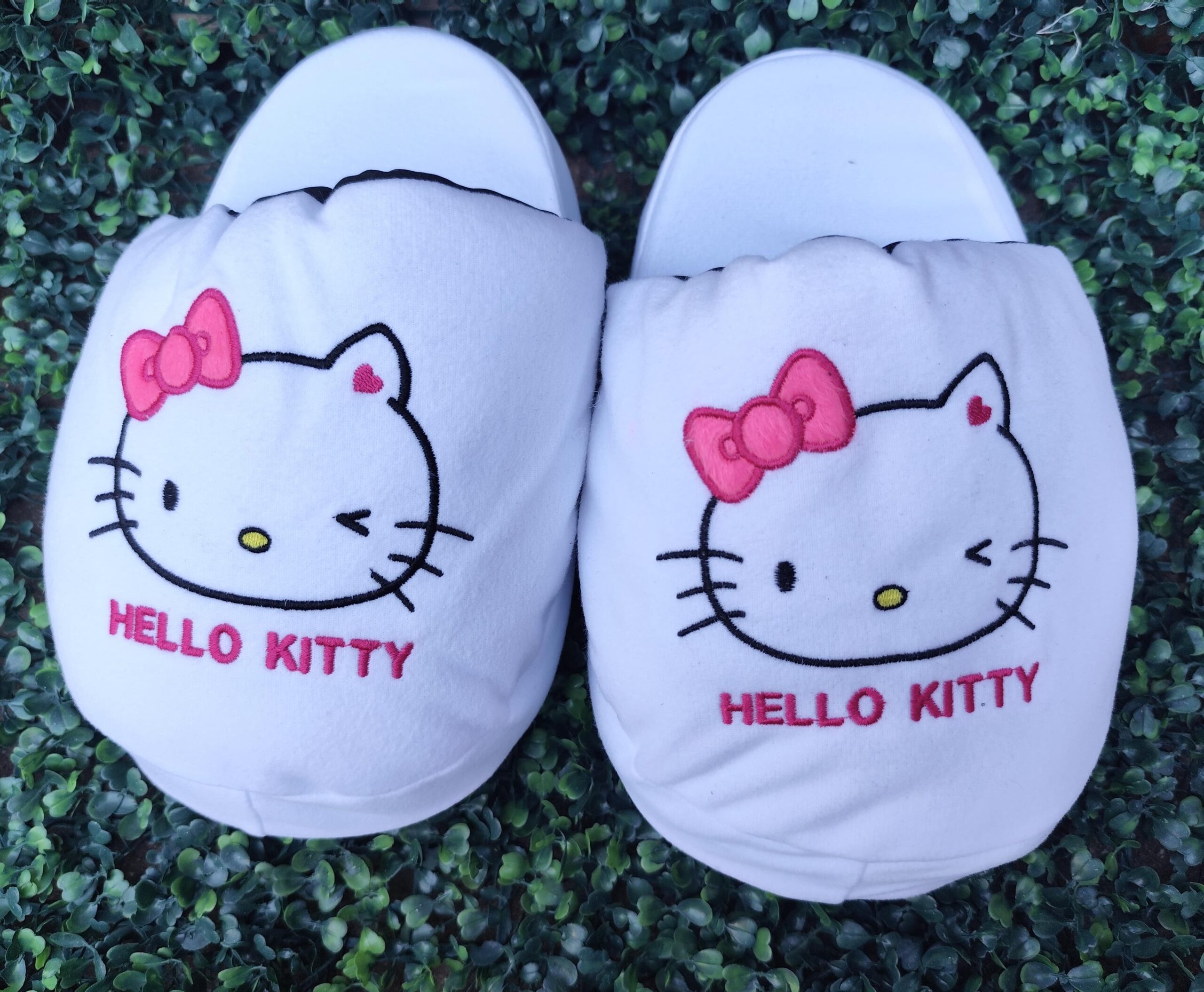 Pantuflon Soft Hello Kitty (Blanco) - Imagen 3