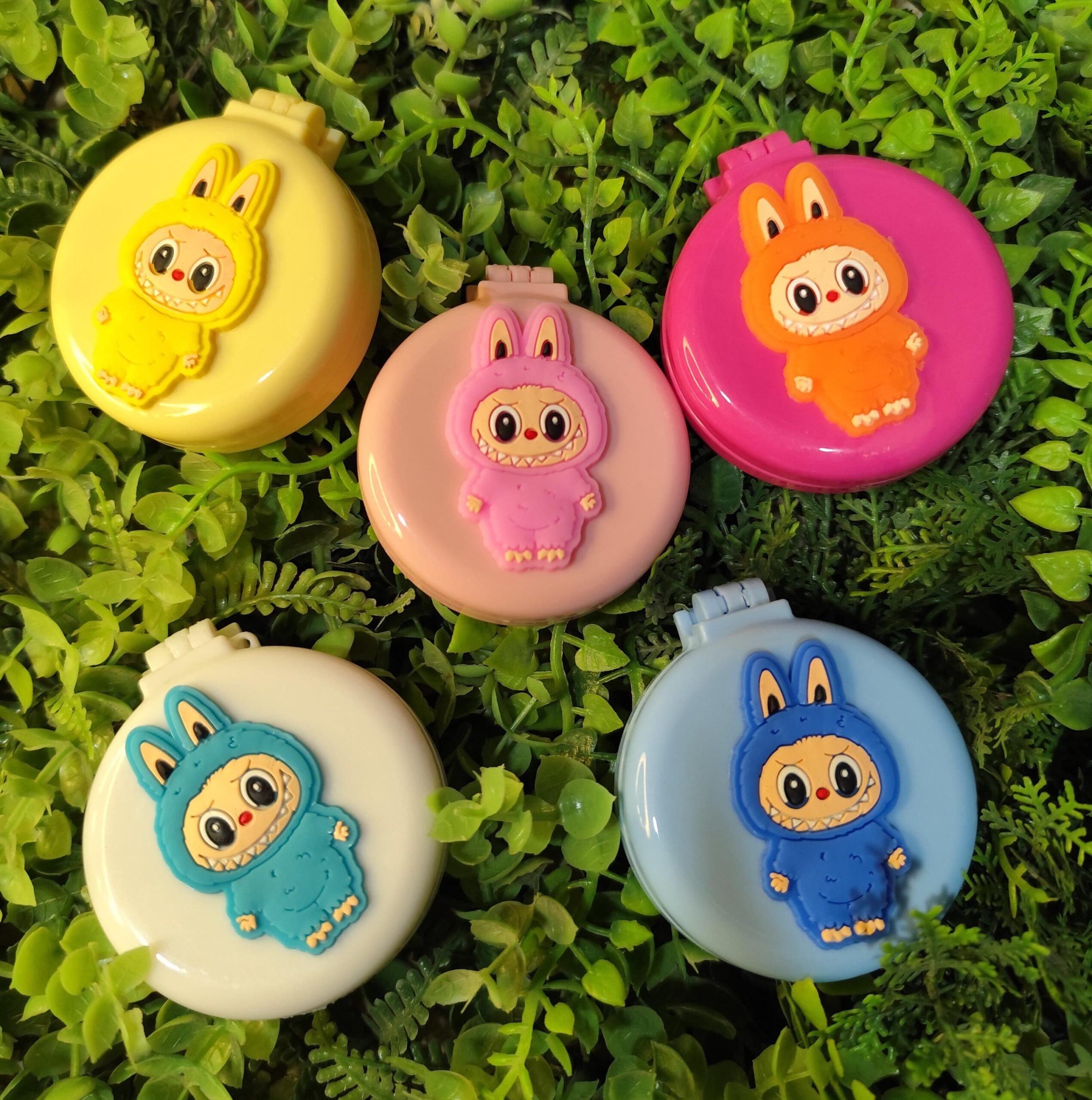 Peine con espejo labubu - Imagen 2