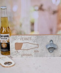 Alternative view of Destapador colgante