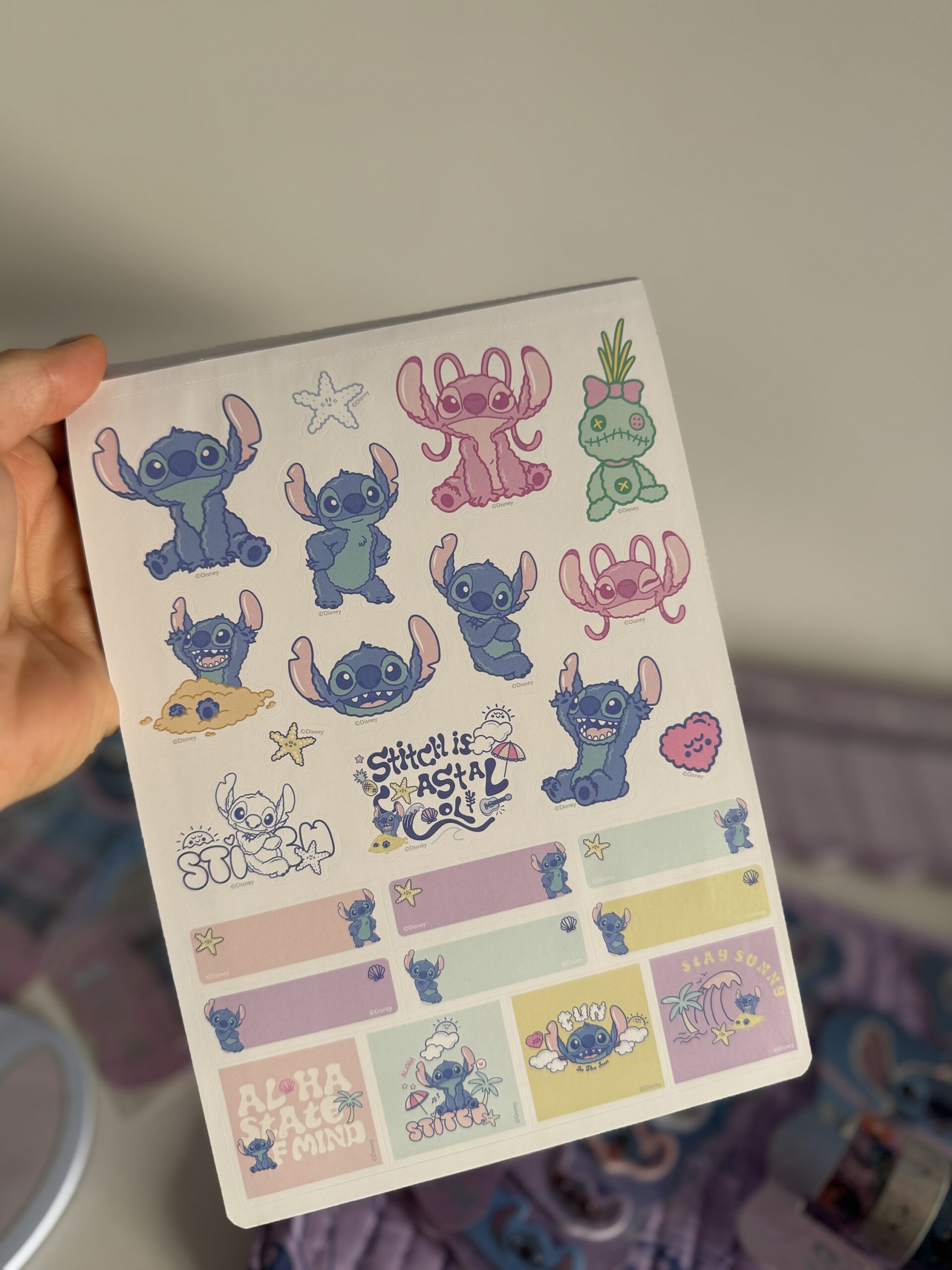 Libro de Stickers Stitch - Mooving - Imagen 4
