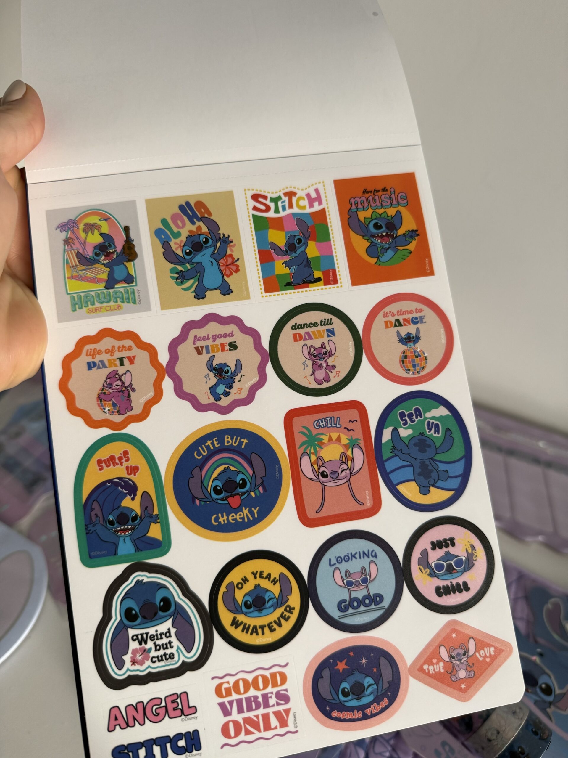 Libro de Stickers Stitch - Mooving - Imagen 5