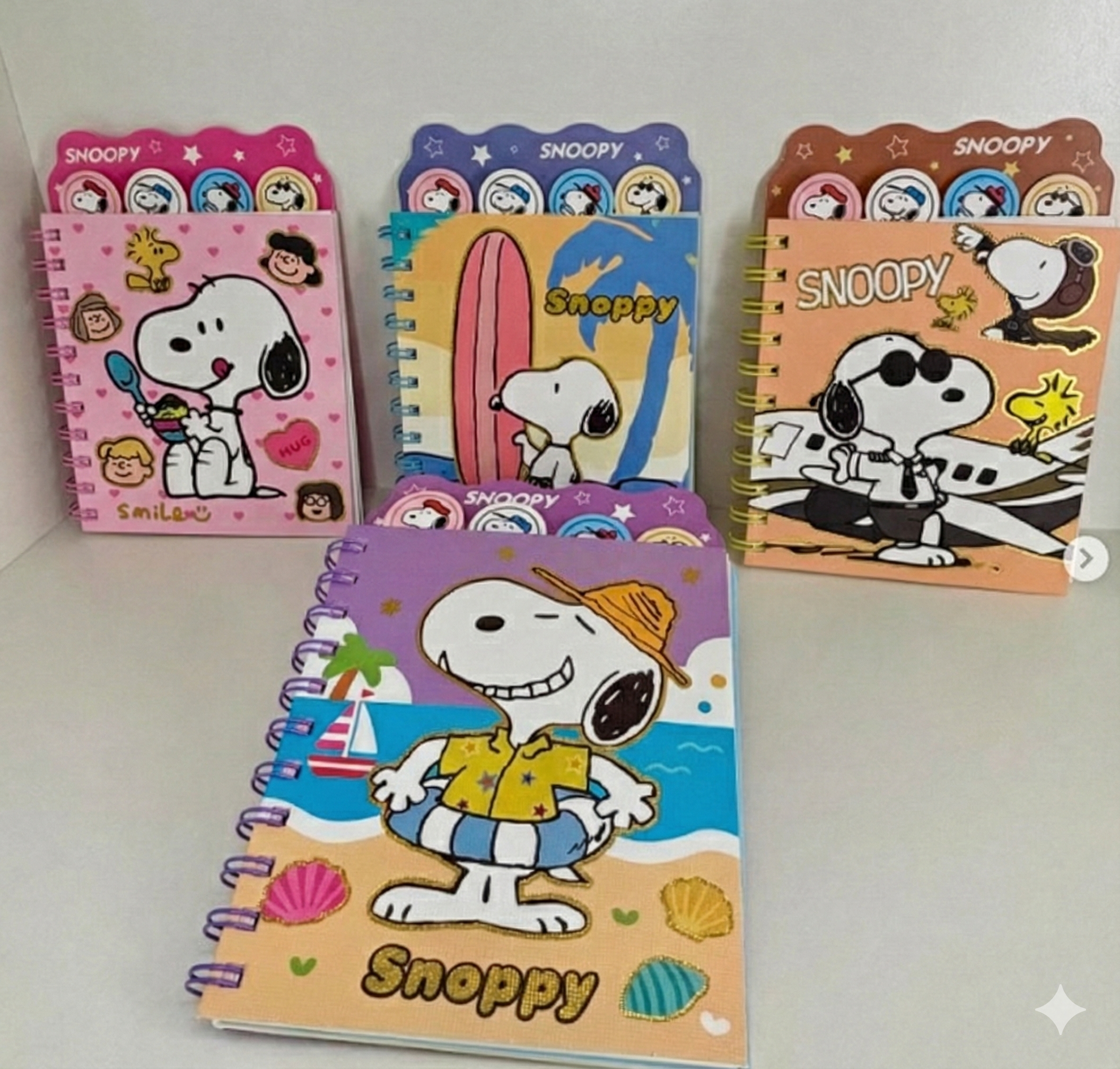 Cuaderno Snoopy con 4 Separador - Imagen 3