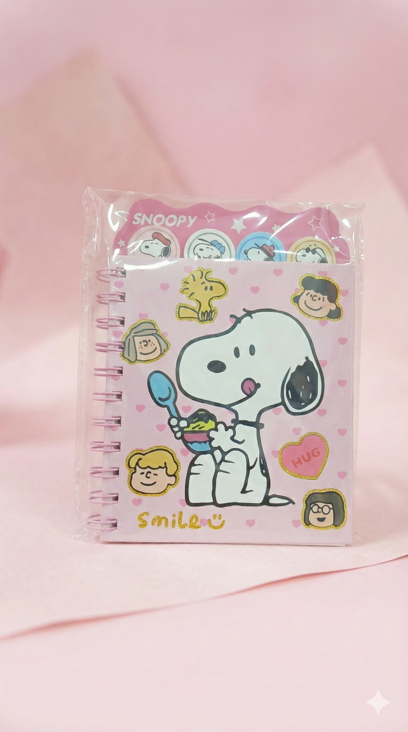 Cuaderno Snoopy con 4 Separador