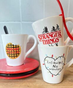 Taza Conico Blanca - Stranger Things
