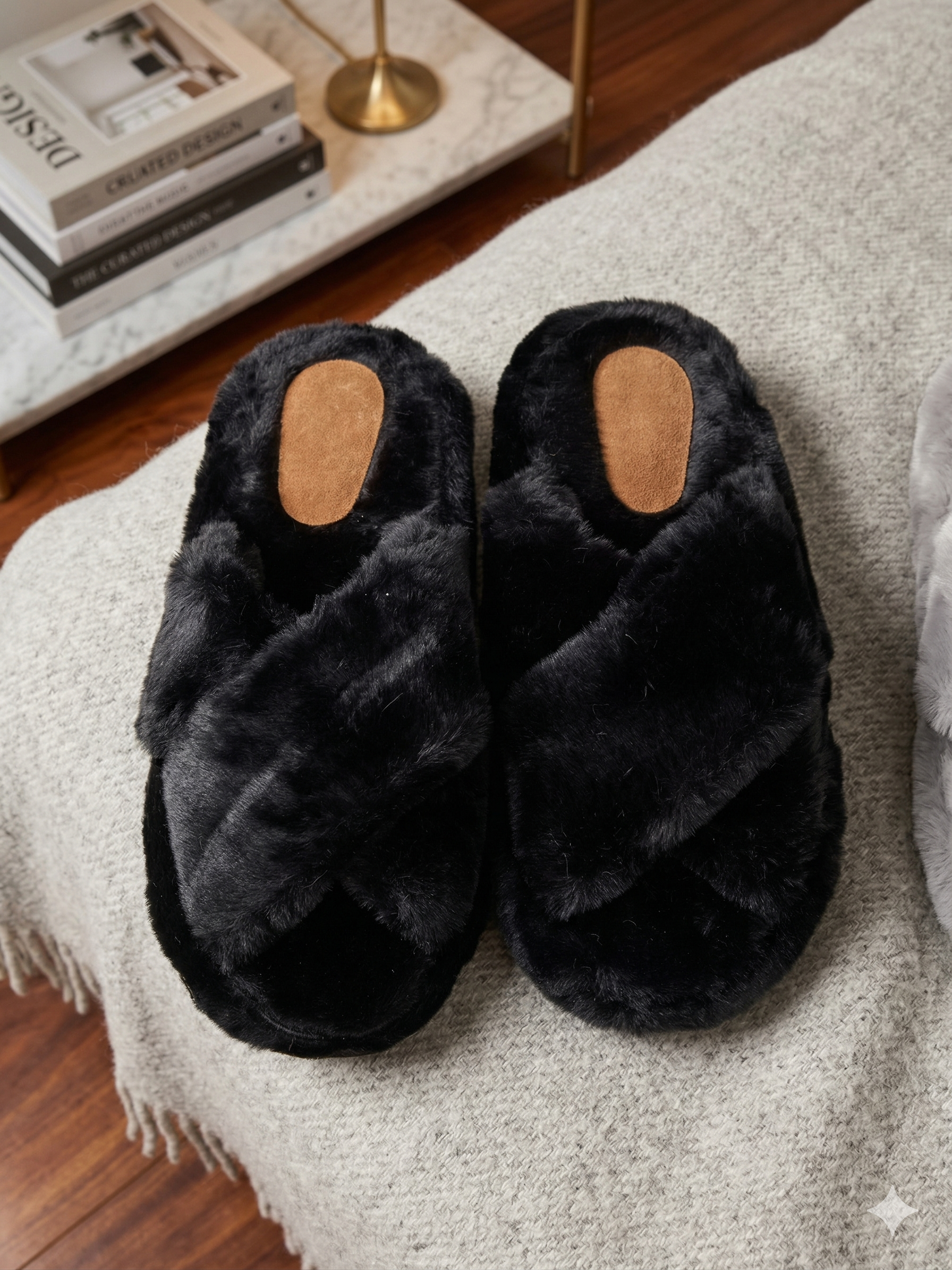 Pantufla Peludita Cruzada - Premium - Imagen 2