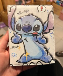 Alternative view of Porta Pasaporte - Stitch