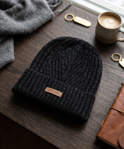 Alternative view of Gorro de Lana con Peludo