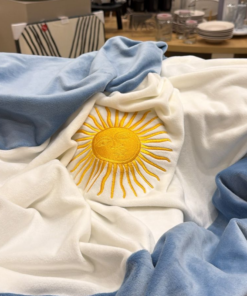 Manta Corderito Argentina Bordada